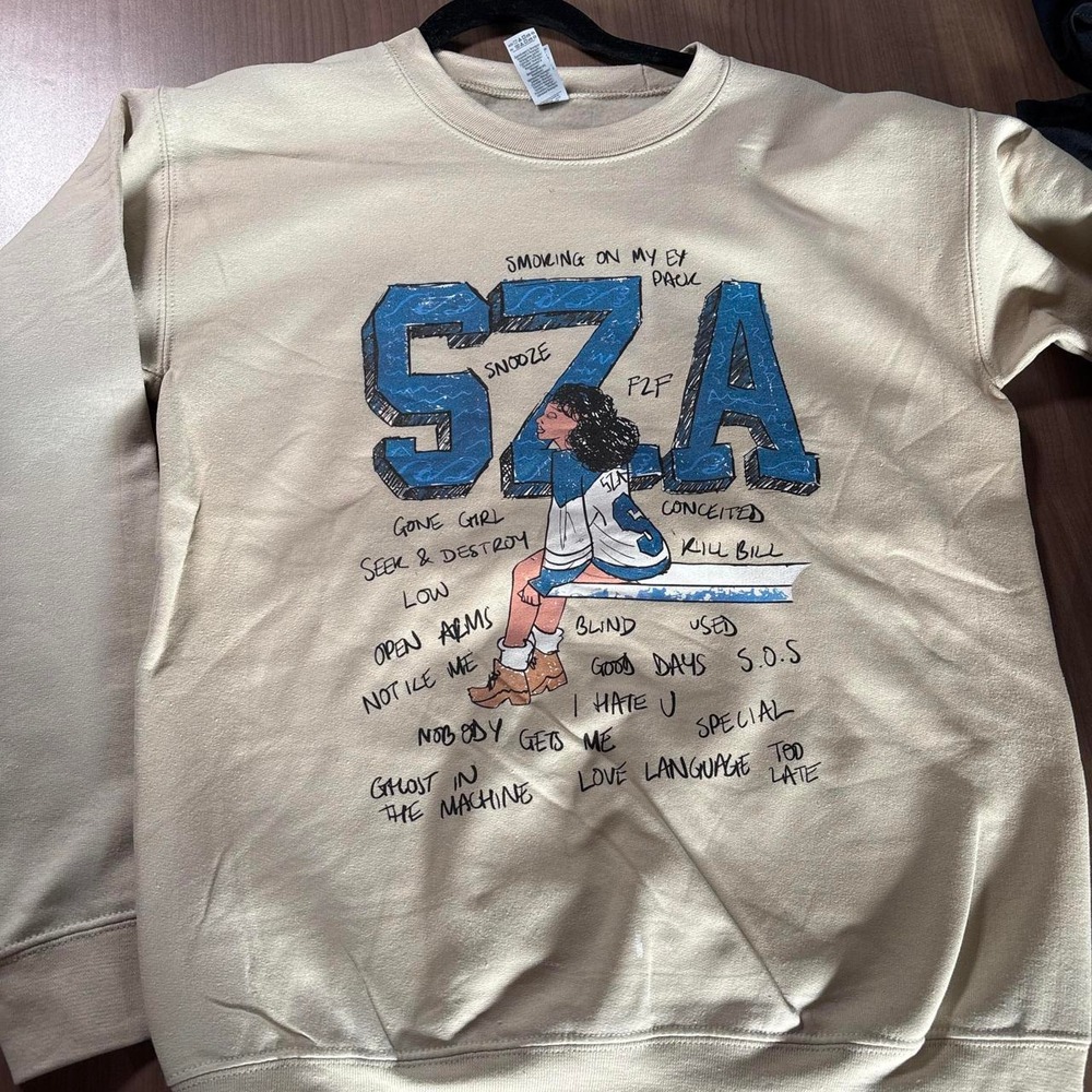 Gildan crewneck sweater size S